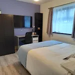 Bed & Breakfast And Away 3*