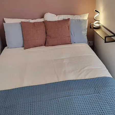 And Away Bed & Breakfast Waterford