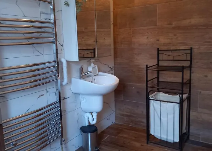 And Away Отель типа 