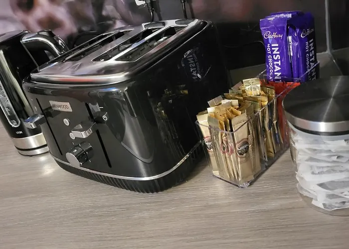 And Away 3* Вотафорд