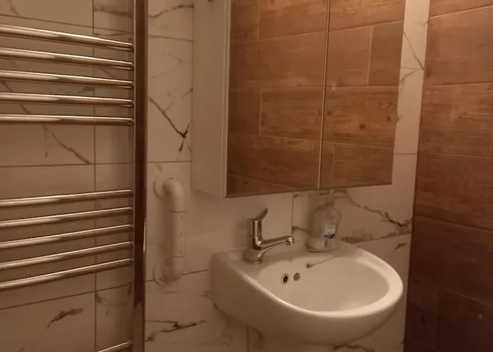 And Away Отель типа 