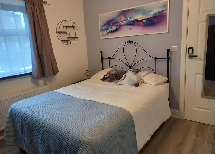 And Away Отель типа 